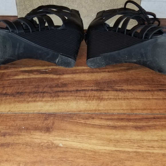 AKYLE BLACK SANDALS - Picture 5 of 7